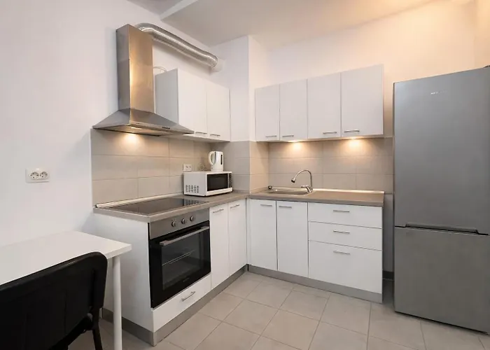 Global Apartment *